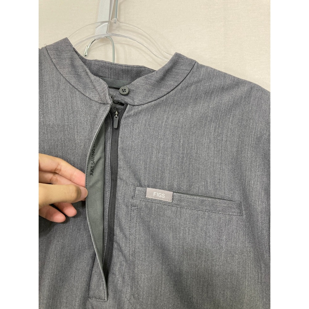 Figs Womens Scrub Set XL Grey Technical Collection Joggers and Quarter Zip Top - Picture 2 of 9